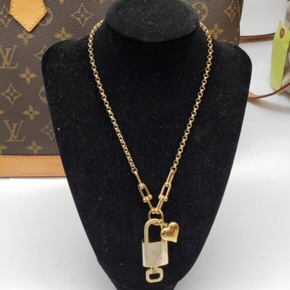 Authentic Louis Vuitton Lock & Key w/ Unbranded Horseshoe Stainless Steel Chain